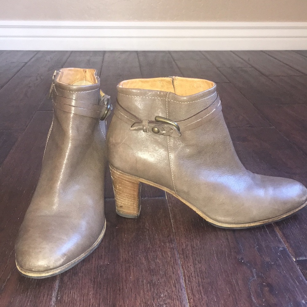 ALBERTO FERMANI ANKLE BOOTS
